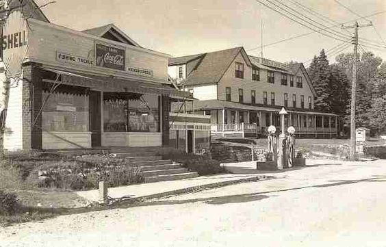 Cedar Inn - Old Postcard